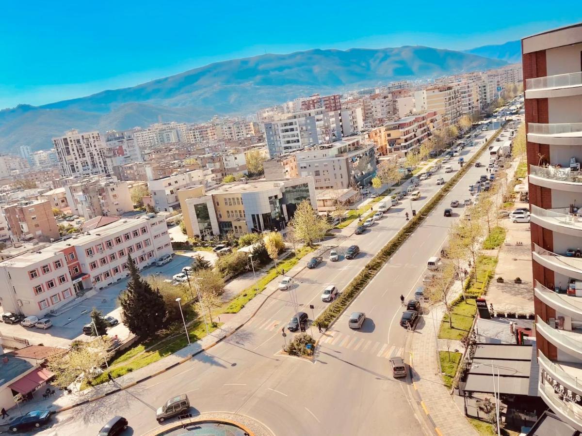 ホテル Queen Isabella Premium Vlorë エクステリア 写真