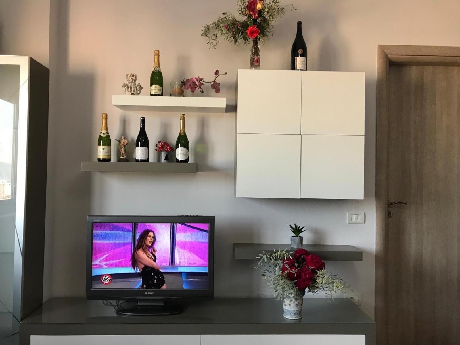 ホテル Queen Isabella Premium Vlorë 部屋 写真
